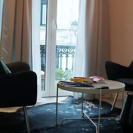 Apartamento One Bedroom With City View Balcony And Wifi At *