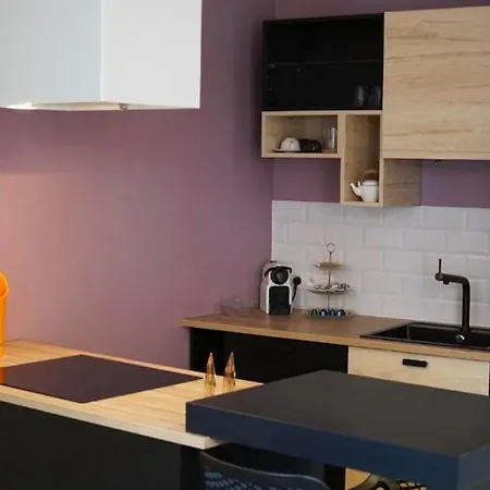One Bedroom With City View Balcony And Wifi At *